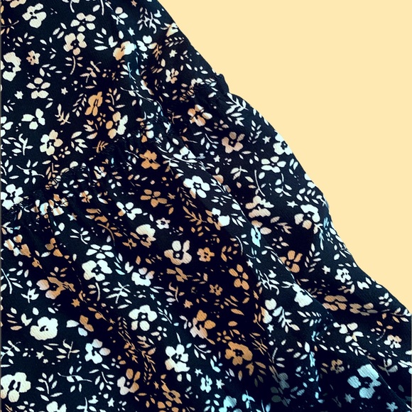 navy floral high waist skirt - size large - Picture 2 of 2